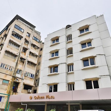 Oyo 2351 Hotel Golden Plaza Ahmedabad Exterior foto
